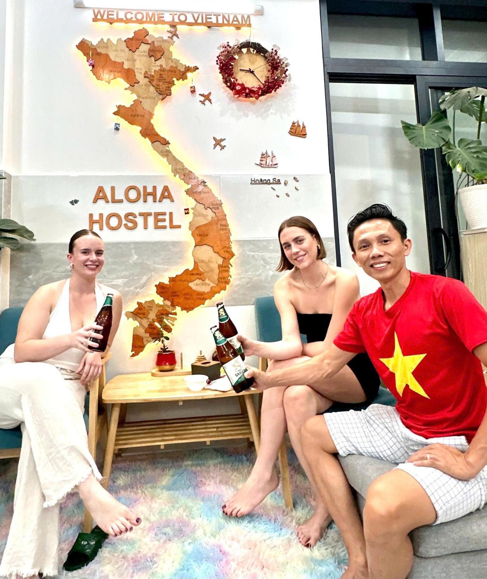 Aloha Saigon Premium Hostel By Local Travel Experts - Newly Opened, Less-Touristy Location, Spacious Rooms, Glass Shower Bathroom, Free Breakfast & Walking Tour Хошимин Экстерьер фото
