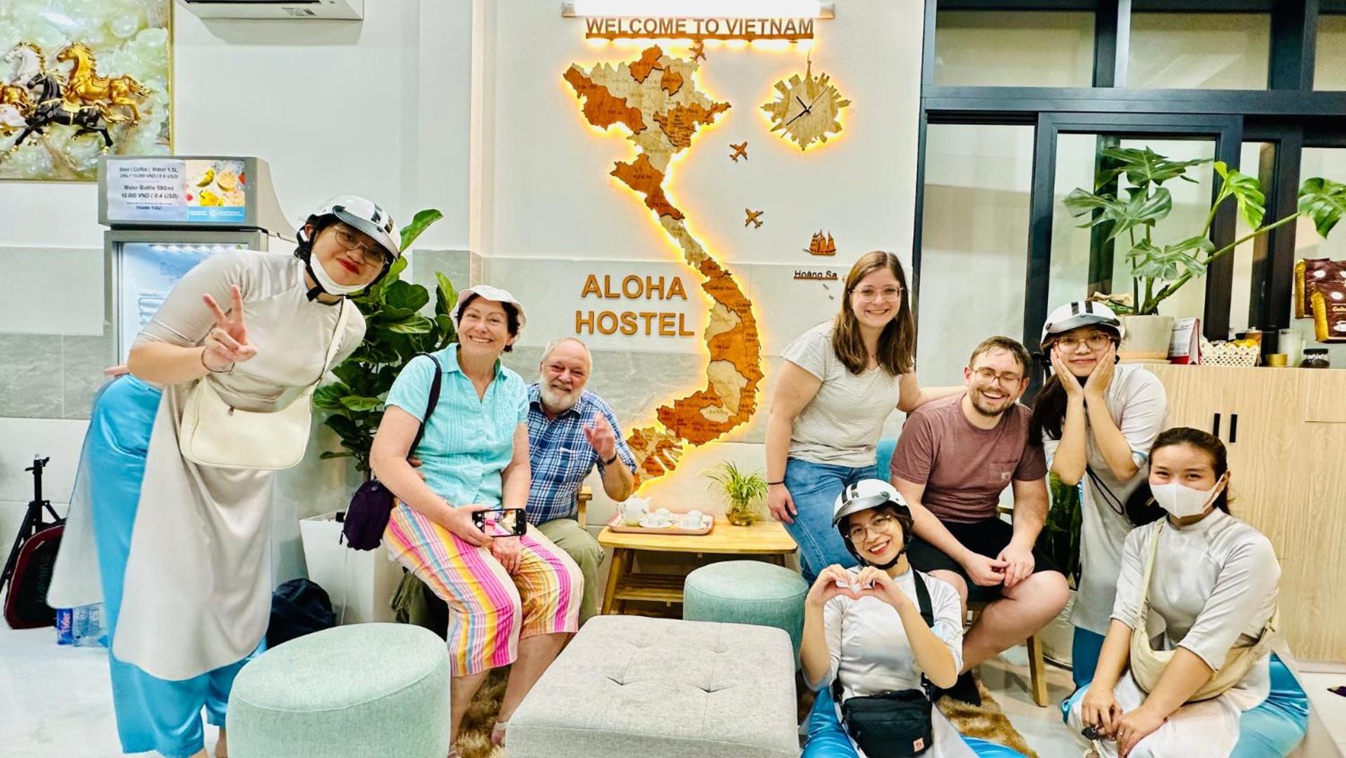 Aloha Saigon Premium Hostel By Local Travel Experts - Newly Opened, Less-Touristy Location, Spacious Rooms, Glass Shower Bathroom, Free Breakfast & Walking Tour Хошимин Экстерьер фото