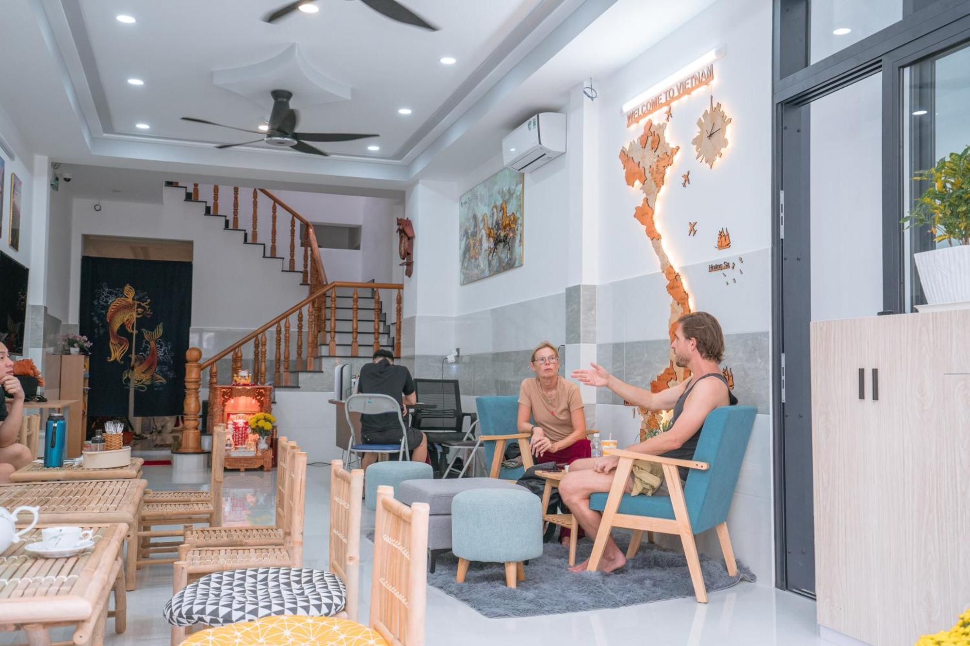 Aloha Saigon Premium Hostel By Local Travel Experts - Newly Opened, Less-Touristy Location, Spacious Rooms, Glass Shower Bathroom, Free Breakfast & Walking Tour Хошимин Экстерьер фото