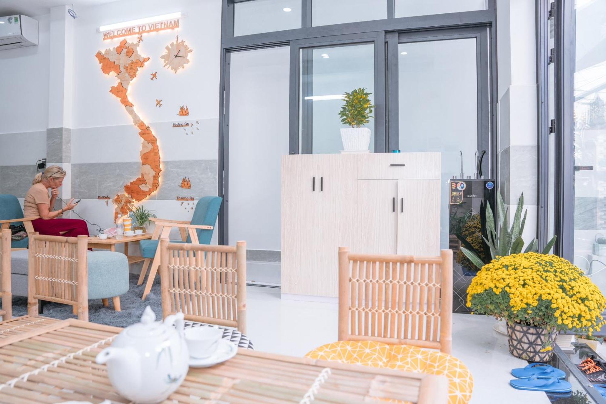 Aloha Saigon Premium Hostel By Local Travel Experts - Newly Opened, Less-Touristy Location, Spacious Rooms, Glass Shower Bathroom, Free Breakfast & Walking Tour Хошимин Экстерьер фото