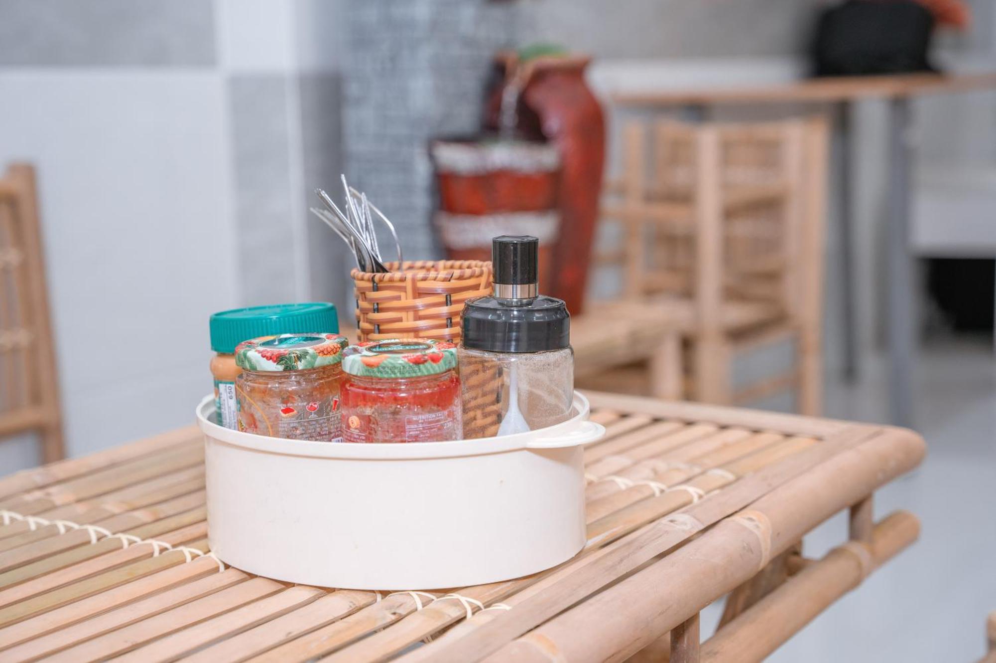 Aloha Saigon Premium Hostel By Local Travel Experts - Newly Opened, Less-Touristy Location, Spacious Rooms, Glass Shower Bathroom, Free Breakfast & Walking Tour Хошимин Экстерьер фото
