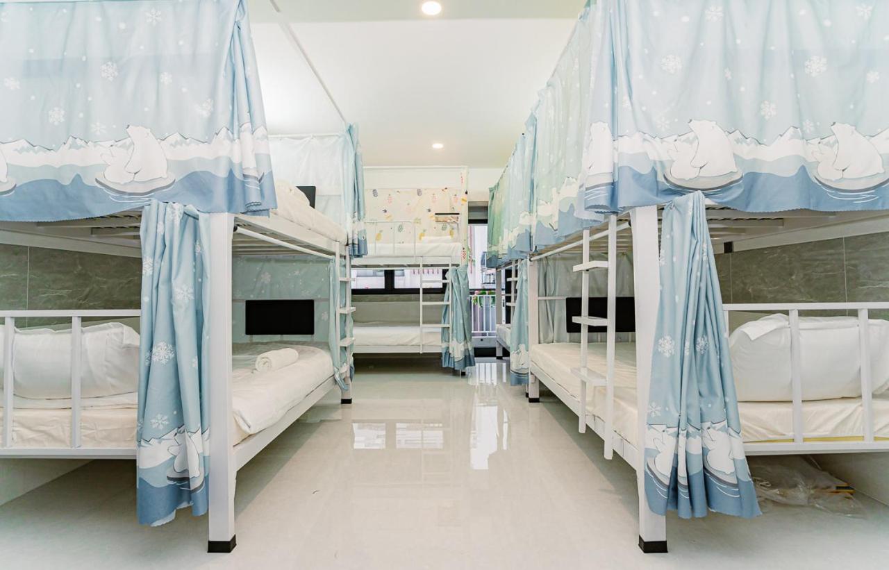 Aloha Saigon Premium Hostel By Local Travel Experts - Newly Opened, Less-Touristy Location, Spacious Rooms, Glass Shower Bathroom, Free Breakfast & Walking Tour Хошимин Экстерьер фото